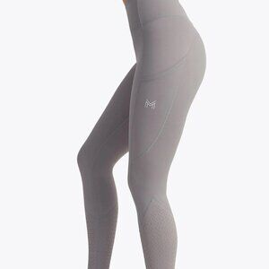 Maximilian Equestrian Sculpt Riding Leggings Size XL Pearl Grey